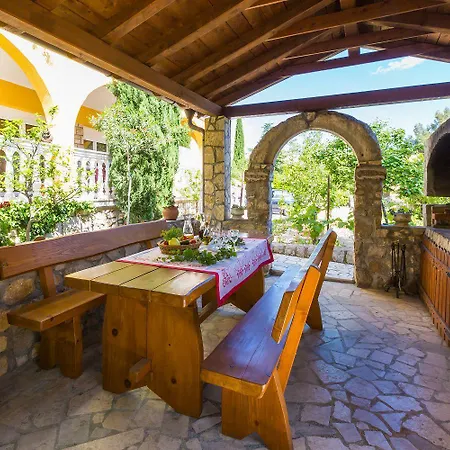 Cozy Studio-apartment Nur 300 Meter Zum Mit Meerblick Und Parkplatz 아파트