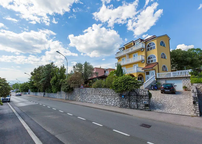 Cozy Studio-apartment Nur 300 Meter Zum Mit Meerblick Und Parkplatz *