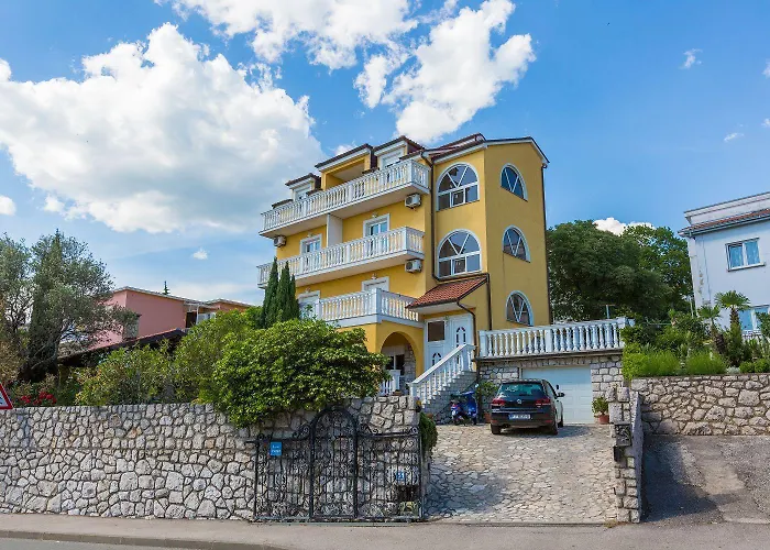 Appartement Cozy Studio-apartment Nur 300 Meter Zum Mit Meerblick Und Parkplatz
