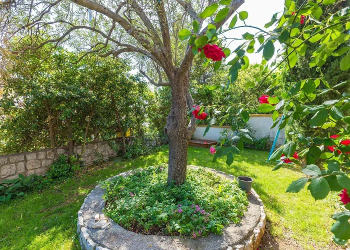 Appartement Cozy Studio-apartment Nur 300 Meter Zum Mit Meerblick Und Parkplatz Crikvenica