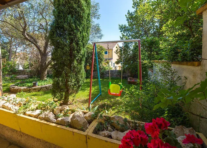 Cozy Studio-apartment Nur 300 Meter Zum Mit Meerblick Und Parkplatz